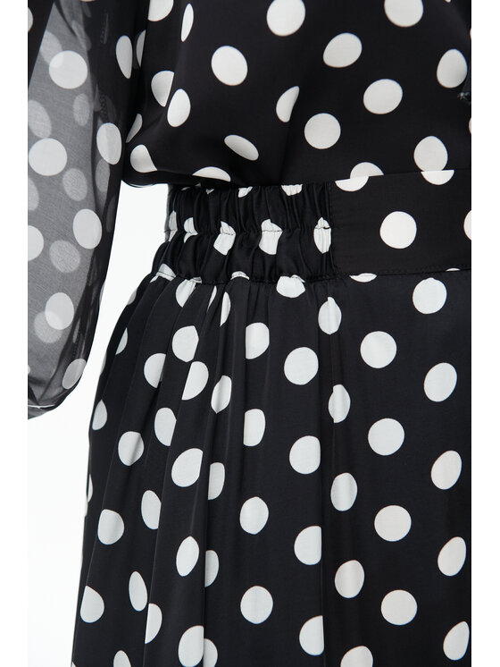 blue shadow blue shadow Spódnica trapezowa Spódnica Daisy Black - 40 Czarny Regular Fit