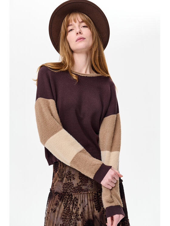 blue shadow blue shadow Sweter Nora Brązowy Regular Fit