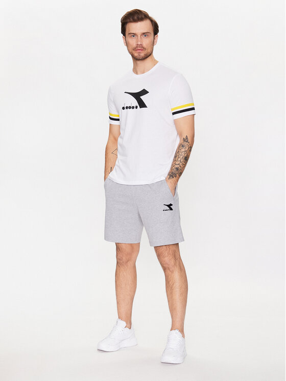 Pantaloncini sportivi Core 102.179760 Grigio