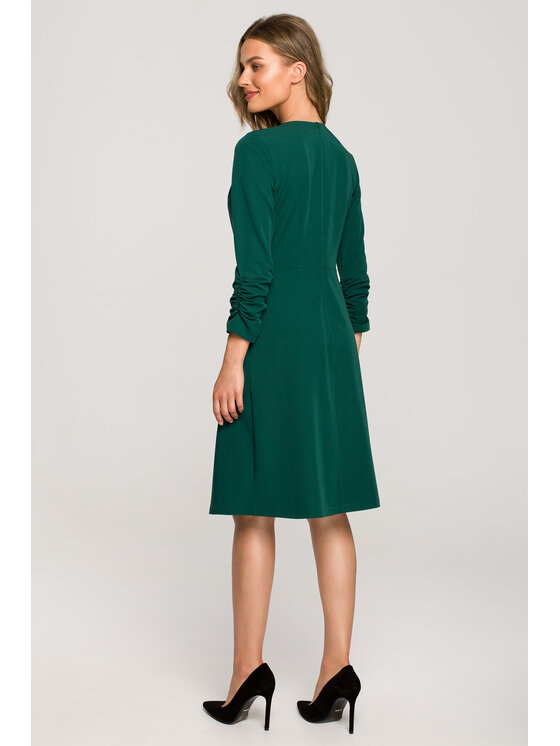 Stylove Stylove Koktejlové šaty S325 Zelená Regular Fit