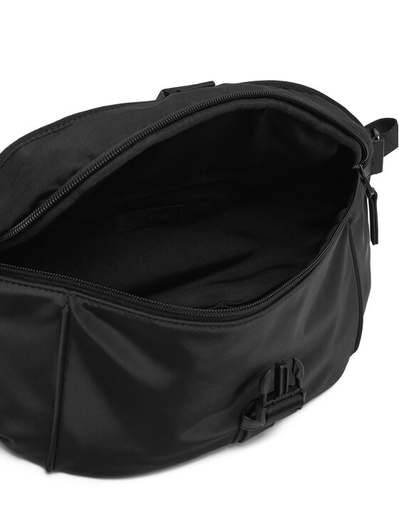 Calvin Klein Jeans Calvin Klein Jeans torba za okoli pasu K50K513002 Črna