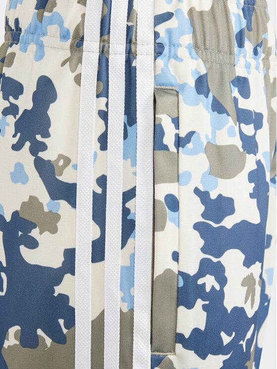 adidas adidas Pantaloni trening Camo SST IR7722 Verde Regular Fit
