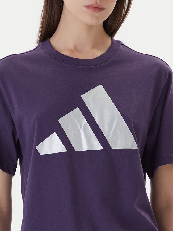 adidas adidas Футболка Holiday Metallic Graphic JV8527 Фіолетовий Regular Fit