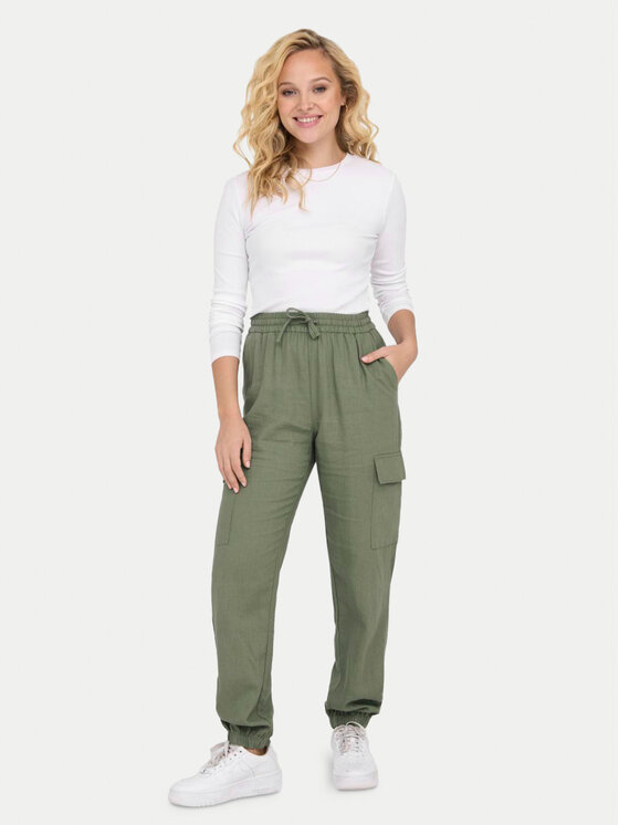 ONLY ONLY Pantaloni trening Caro 15310987 Verde Cargo Fit