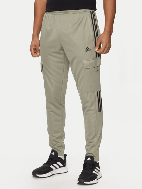 adidas Sporta bikses Tiro Cargo IS1543 Zaļš Regular Fit