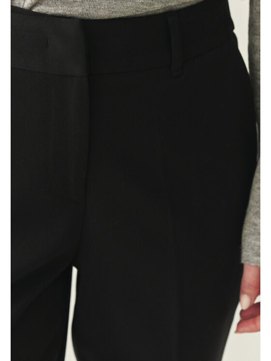 TATUUM TATUUM Spodnie materiałowe KOLIA Czarny Skinny Fit