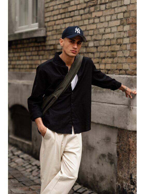 TeeShoppen TeeShoppen Koszula 'Basic Collection' Czarny Regular Fit
