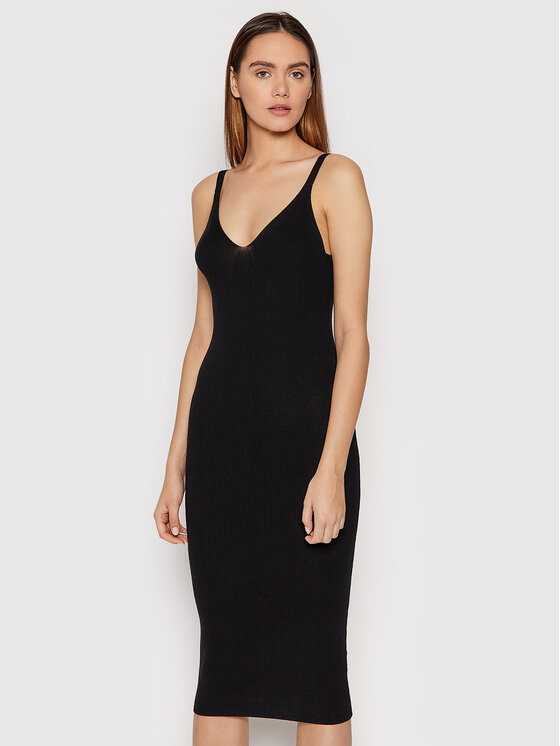 Remain Remain Úpletové šaty Gunilla Knit RM892 Černá Slim Fit