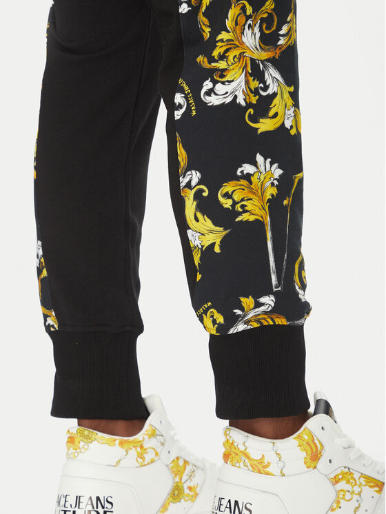 Versace Jeans Couture Versace Jeans Couture Melegítő alsó 78GAA3C0 Fekete Regular Fit