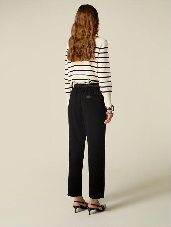 Oltre Oltre Spodnie materiałowe P844J002679N033 Czarny Regular Fit