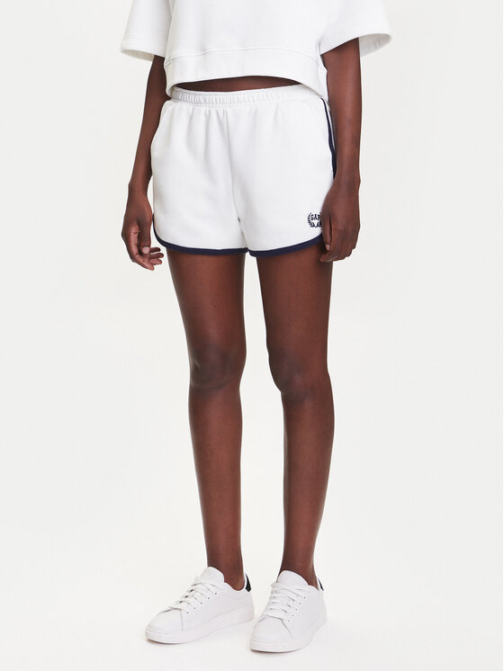 Gap Pantaloni scurți sport 778453-02 Alb Regular Fit