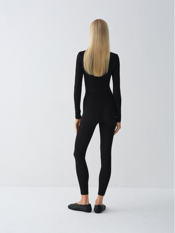 La Mania La Mania Longsleeve GIN Czarny Basic Fit
