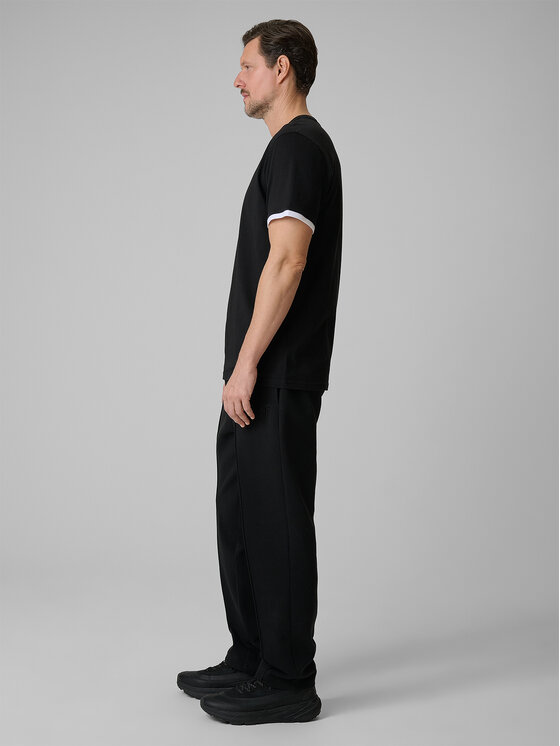 4F 4F Spodnie dresowe SPORT STORIES 25/26 Czarny Regular Fit