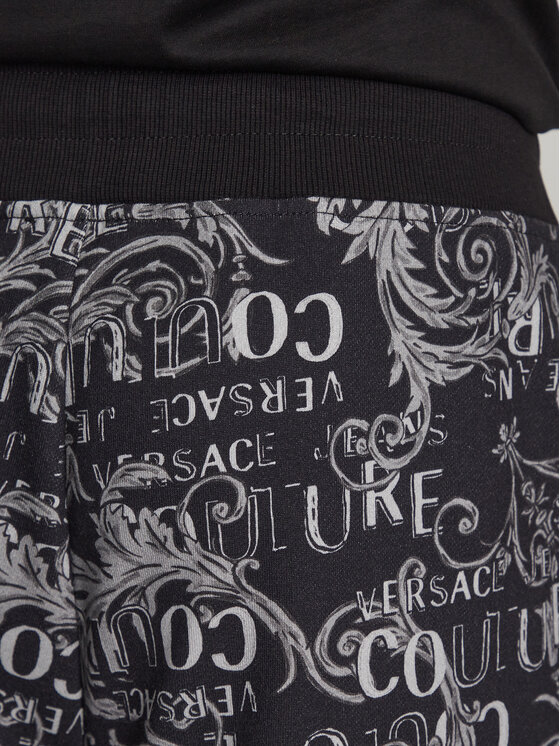 Versace Jeans Couture Versace Jeans Couture Športne kratke hlače 74GAD3B0 Črna Regular Fit