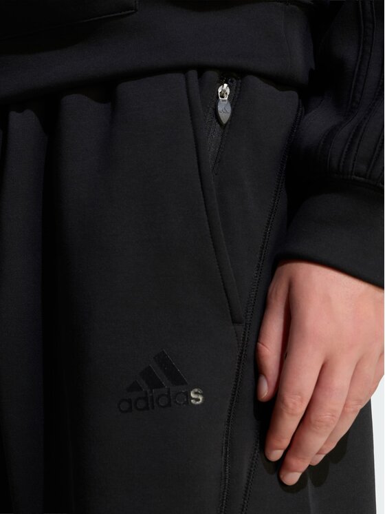 adidas adidas Szorty materiałowe 159228 Czarny Regular Fit