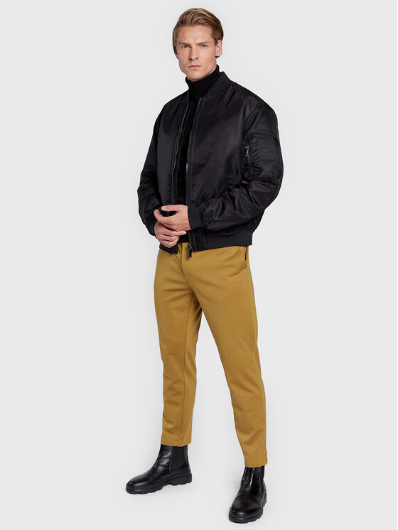 Calvin Klein Calvin Klein Яке бомбър Hero K10K109907 Черен Relaxed Fit
