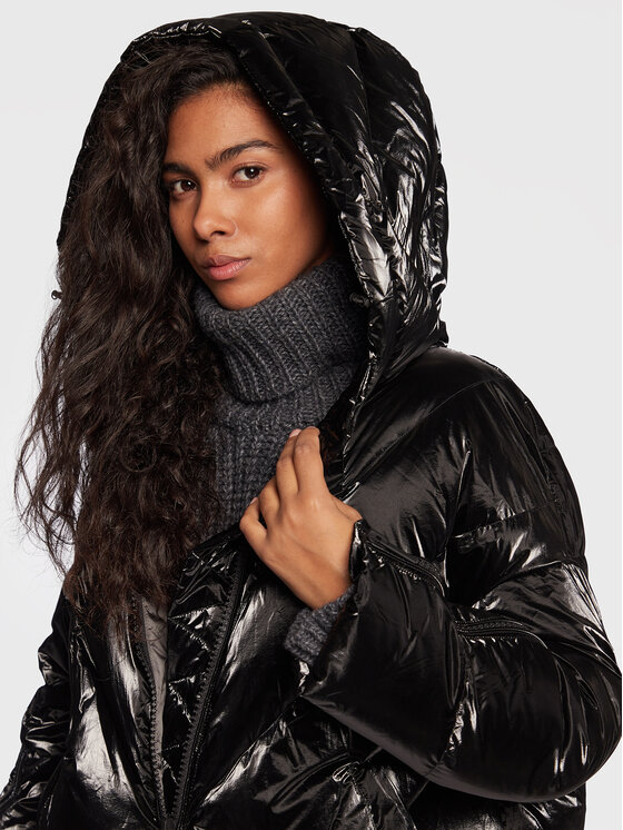 Hetregó Hetregó Geacă din puf Maggie 8M784 22WD16 Negru Regular Fit