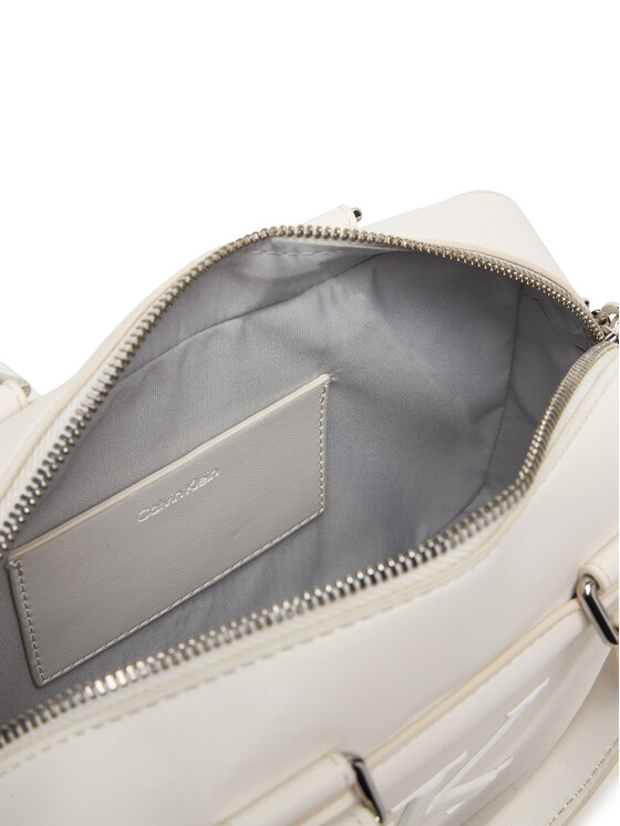 Calvin Klein Calvin Klein Soma Bold Ck Bauletto Crossbody LV04F3411G Balts