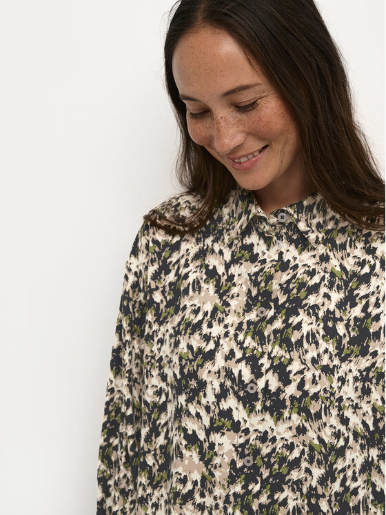 Kaffe Kaffe Rochie tip cămașă Carmen 10508329 Colorat Loose Fit