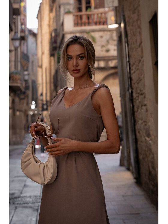 Made of Emotion Made of Emotion Sukienka letnia M791 Brązowy Generous Fit