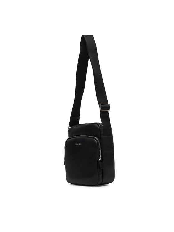 Calvin Klein Calvin Klein Geantă crossover Raised Pocket Reporter LV04D3317G Negru