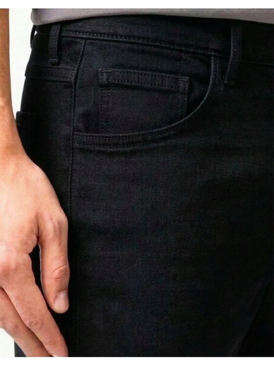 Wrangler Wrangler Szorty jeansowe CARPENTER Czarny Regular Fit