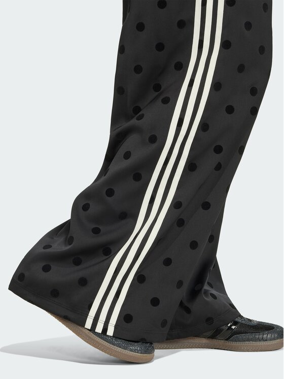 adidas adidas Spodnie materiałowe 161691 Czarny Loose Fit
