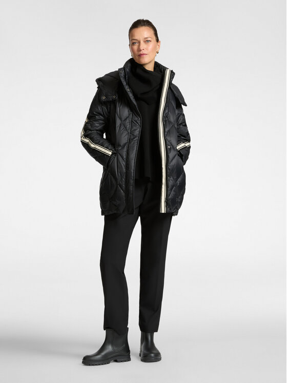 Elena Mirò Elena Mirò Giubbotto piumino F897P100161N033 Nero Regular Fit