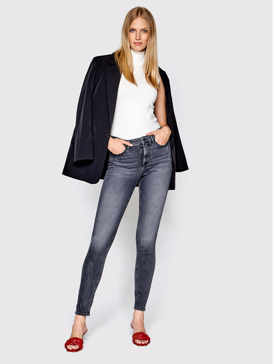 Guess Guess Traperice W2YA46 D4PZ2 Siva Skinny Fit