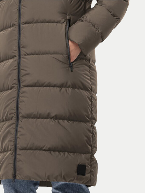 Jack Wolfskin Jack Wolfskin Puhovka Frozen Palace Coat 1204133 Rjava Regular Fit