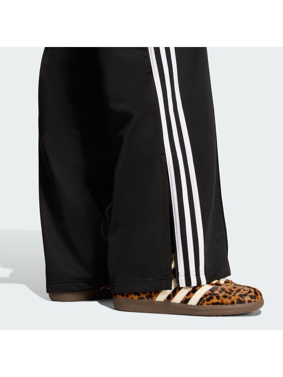 adidas adidas Sporta bikses Firebird KD7976 Melns Loose Fit