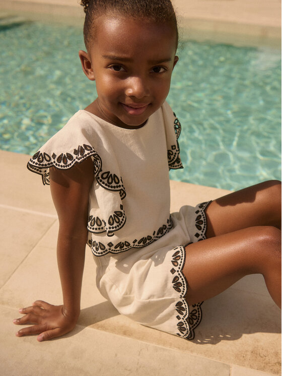 Abel & Lula Abel & Lula Blūzes un sporta šortu komplekts 5211 Écru Regular Fit