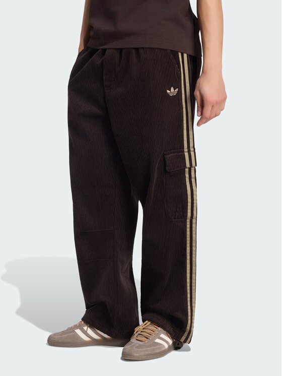 adidas adidas Spodnie materiałowe 169004 Brązowy Loose Fit