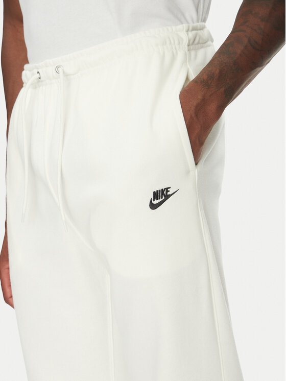 Nike Nike Teplákové kalhoty FN3801 Écru Regular Fit