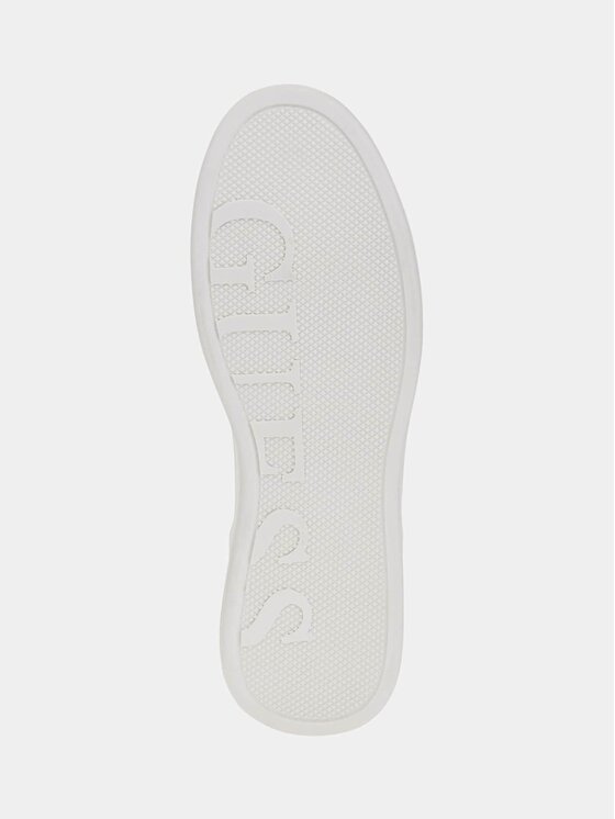Guess Guess Laisvalaikio batai 178503 Balta