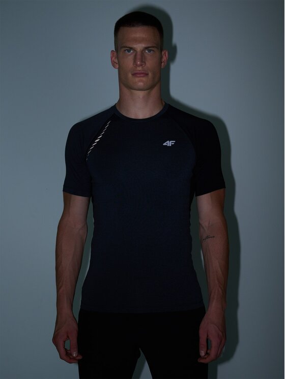 4F 4F Maglietta tecnica 4FWAW24TFTSM0955-20M Nero Slim Fit