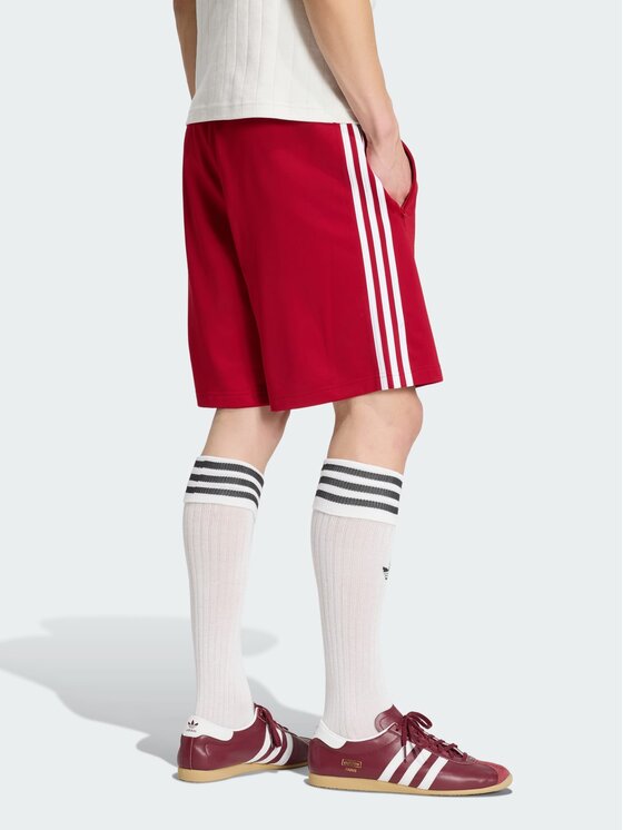 adidas adidas Szorty materiałowe 159247 Czerwony Regular Fit