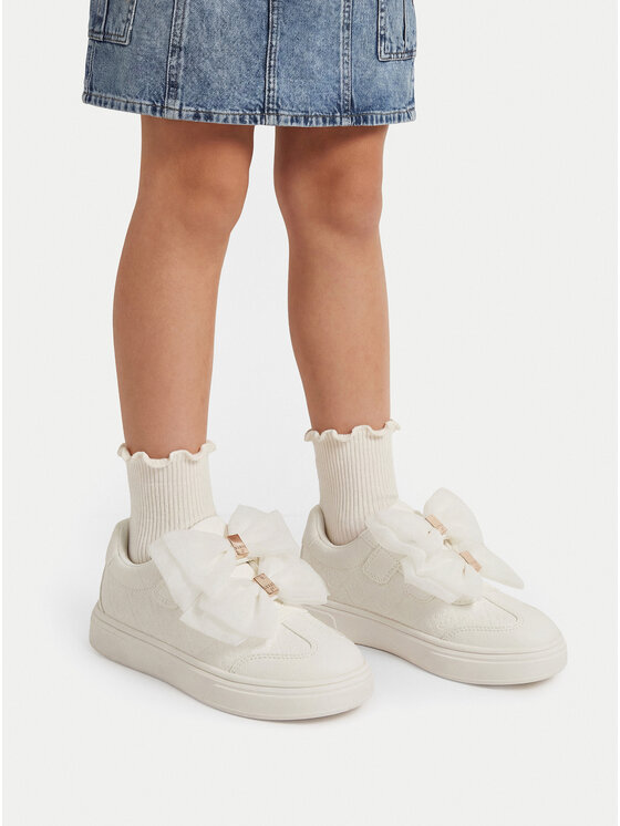 Guess Guess Sneakersy CEO-25KC1002 Bílá