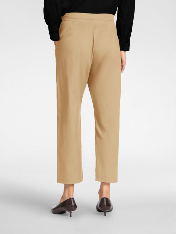 Elena Mirò Elena Mirò Pantaloni di tessuto P015P000463N012 Crema Regular Fit