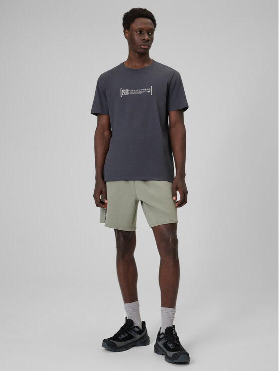 4F 4F Szorty sportowe SPORTS CLUB Khaki Regular Fit
