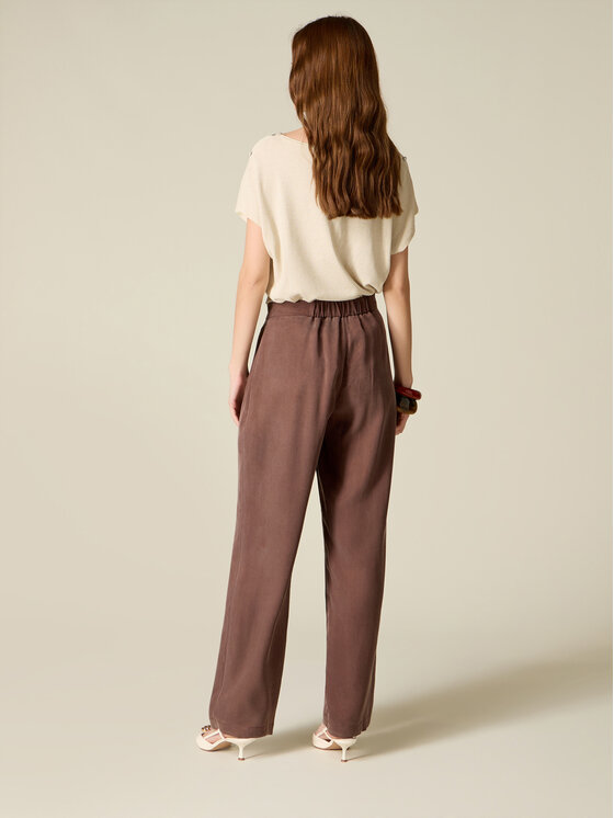 Oltre Oltre Spodnie materiałowe P027R009547N032 Brązowy Regular Fit