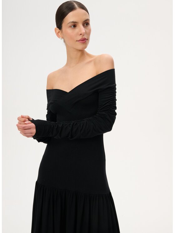 LEBRAND LEBRAND Sukienka dzianinowa Portia Czarny Regular Fit