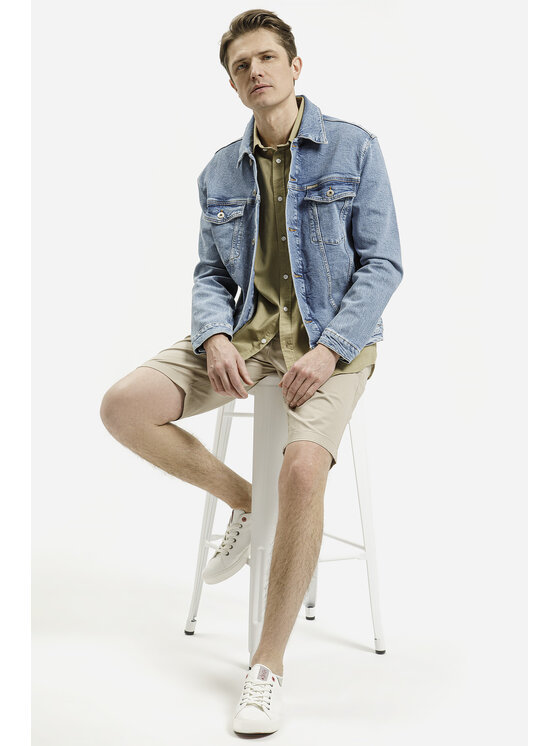 Cross Jeans Cross Jeans Szorty materiałowe A 565-280 Beżowy Chino Fit
