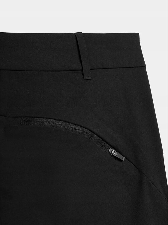 4F 4F Szorty materiałowe TSHOM031-20S Czarny Regular Fit