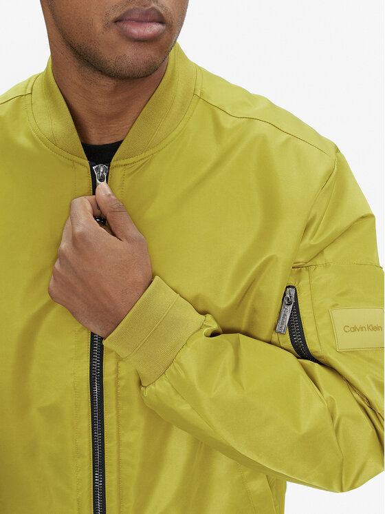 Calvin Klein Calvin Klein Bomber striukė Hero K10K109907 Žalia Relaxed Fit