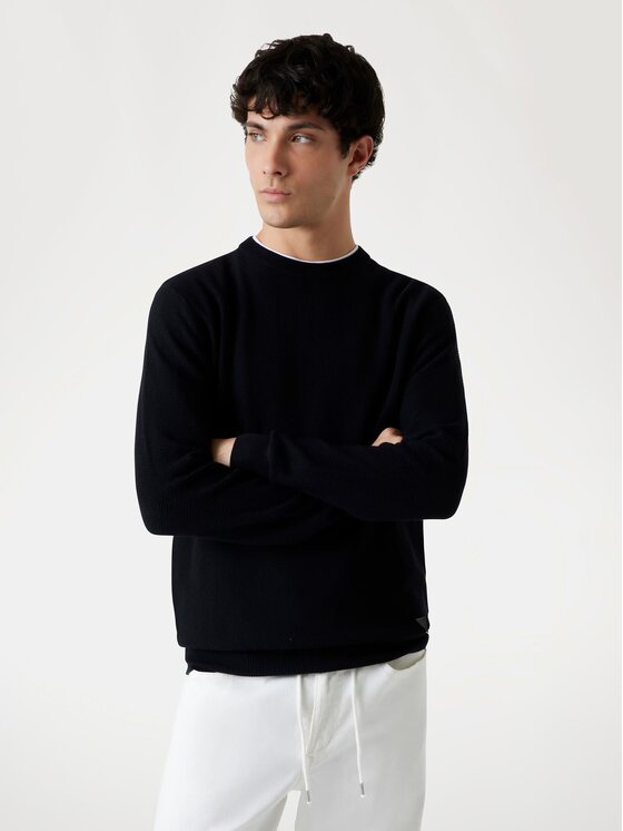 Guess Guess Sweter 176191 Czarny Classic Fit