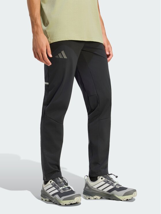 adidas adidas Spodnie zimowe 171007 Czarny Slim Fit