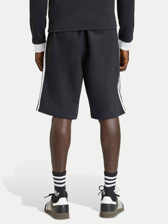 adidas adidas Szorty sportowe 3-Stripes KE3566 Czarny Regular Fit