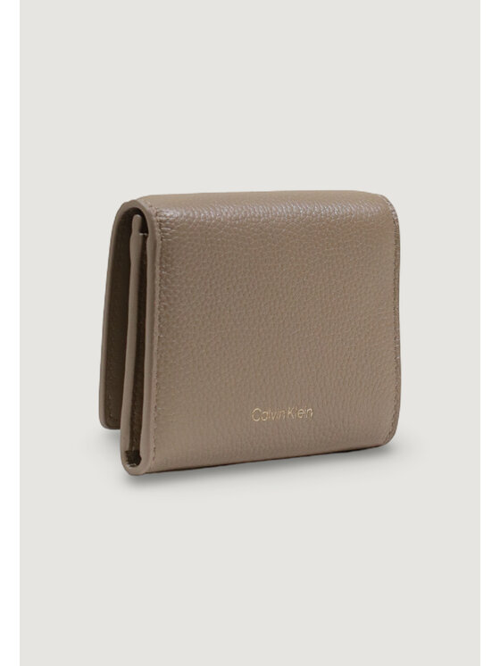 Calvin Klein Calvin Klein Portafoglio EMBLEM HW PEBBLE TRIFOLD W/ZIP Beige