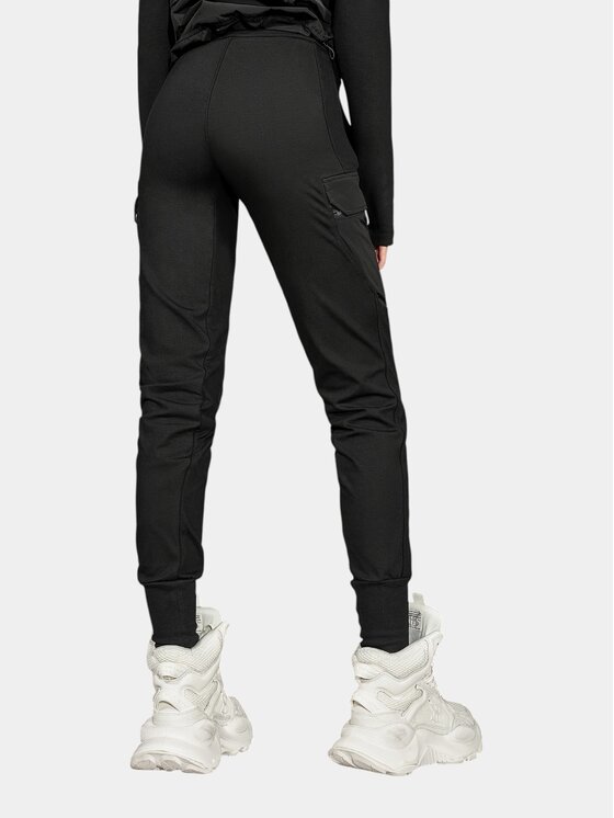 MADE BY SOCIETY MADE BY SOCIETY Spodnie materiałowe Heritage Pants - P27698 Czarny Basic Fit
